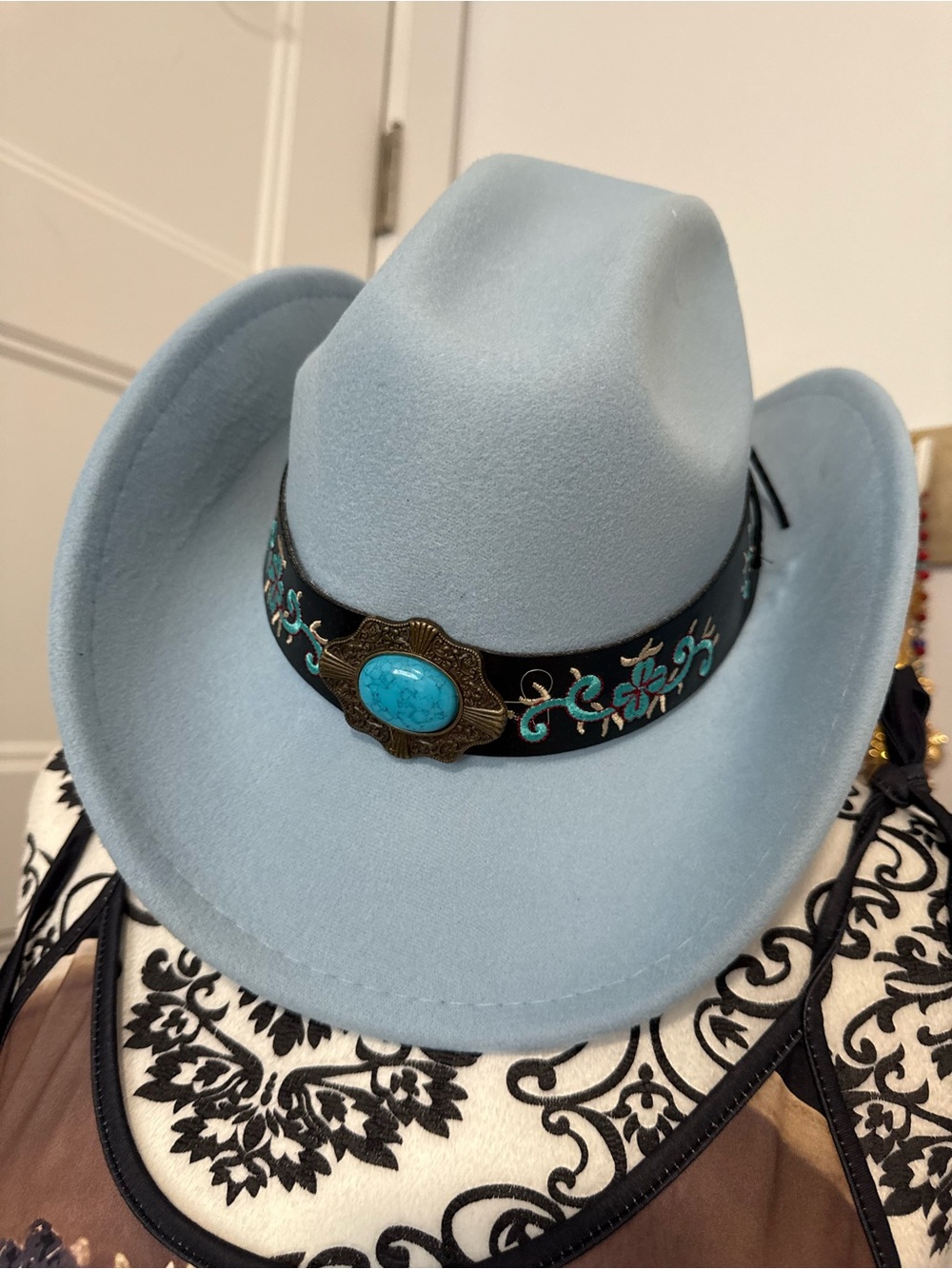Light Blue Women's Felt Cowboy Hat with Turquoise Concho